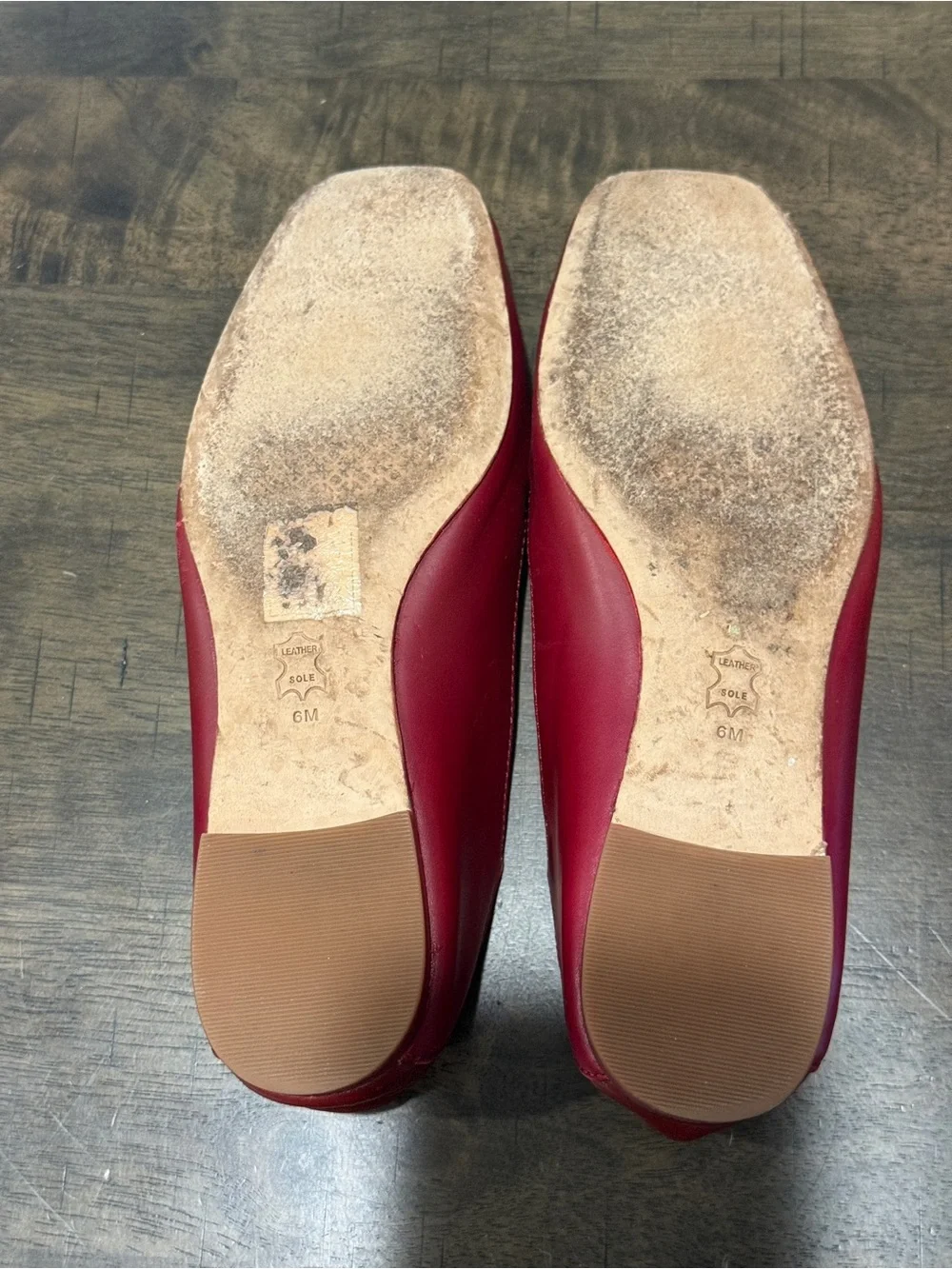 Tory Burch Red Croc Embossed Leather Bow Loafers Size 6